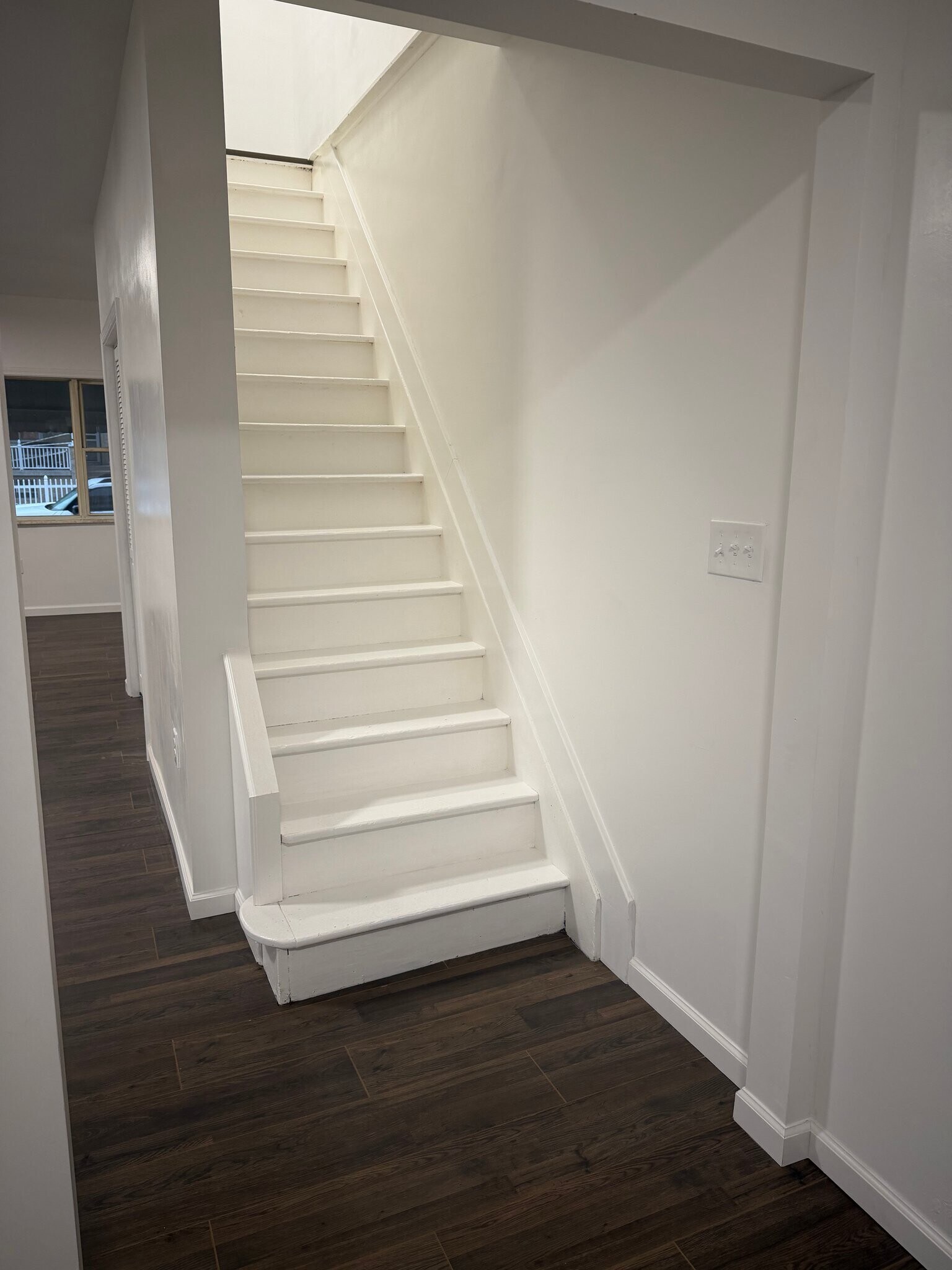 Building Photo - 1131 Knox St