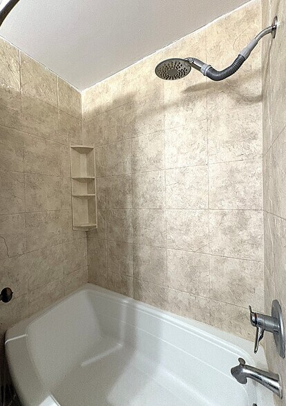 Building Photo - 613 County Road 4876