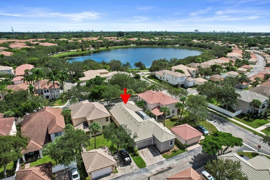 Building Photo - 8203 Calterra Dr