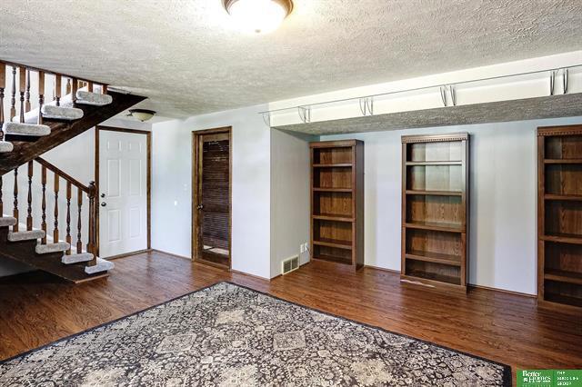 Building Photo - 10734 Borman Cir