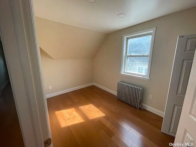 Building Photo - 43 S 8th Ave