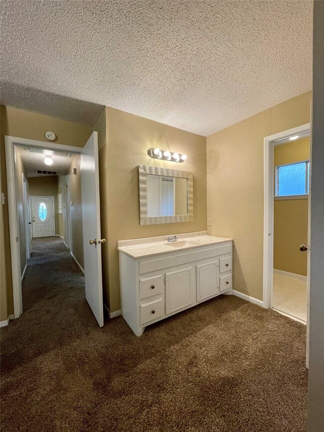 Building Photo - 1510 N Avenue Q