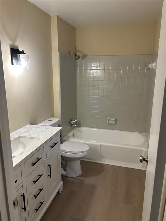 Building Photo - 4829 Woodhurst Way