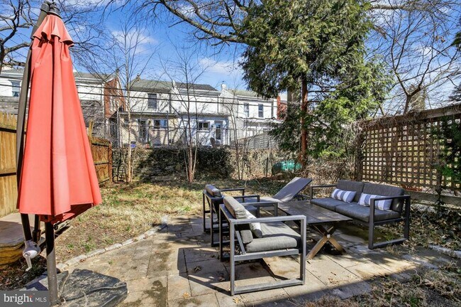 Building Photo - 4315 Lauriston St