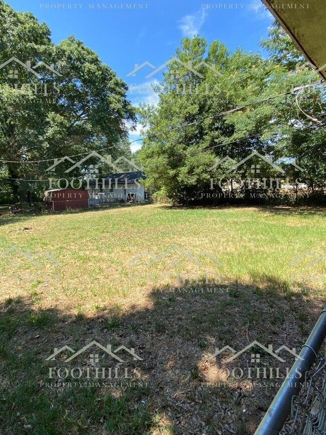 Building Photo - 124 Pickens Cir