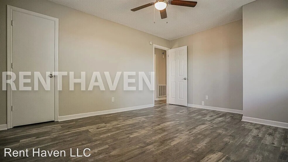 Building Photo - 113 Eleta Dr