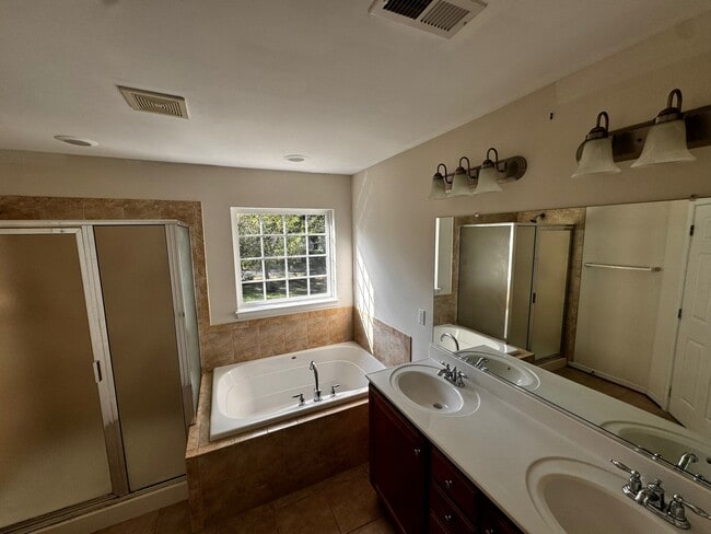 Building Photo - 4638 Willow Leaf Pl