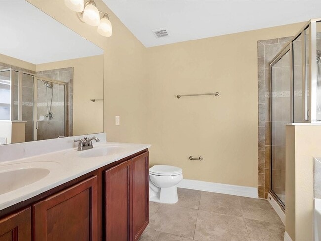 Building Photo - 2274 Geneva Dr