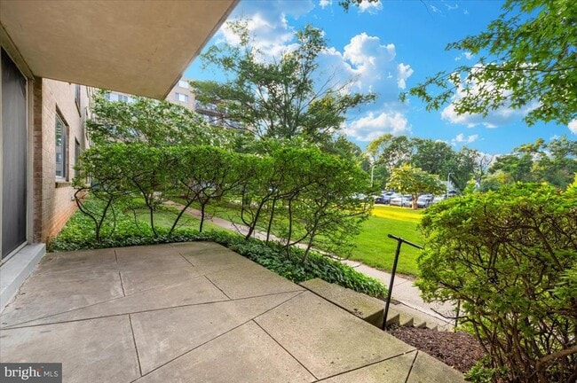 Building Photo - 4410 Oglethorpe St