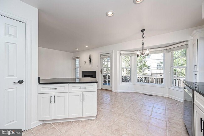 Building Photo - 12700 Dogwood Hills Ln