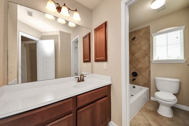 Building Photo - 18006 E Williams Bend Dr
