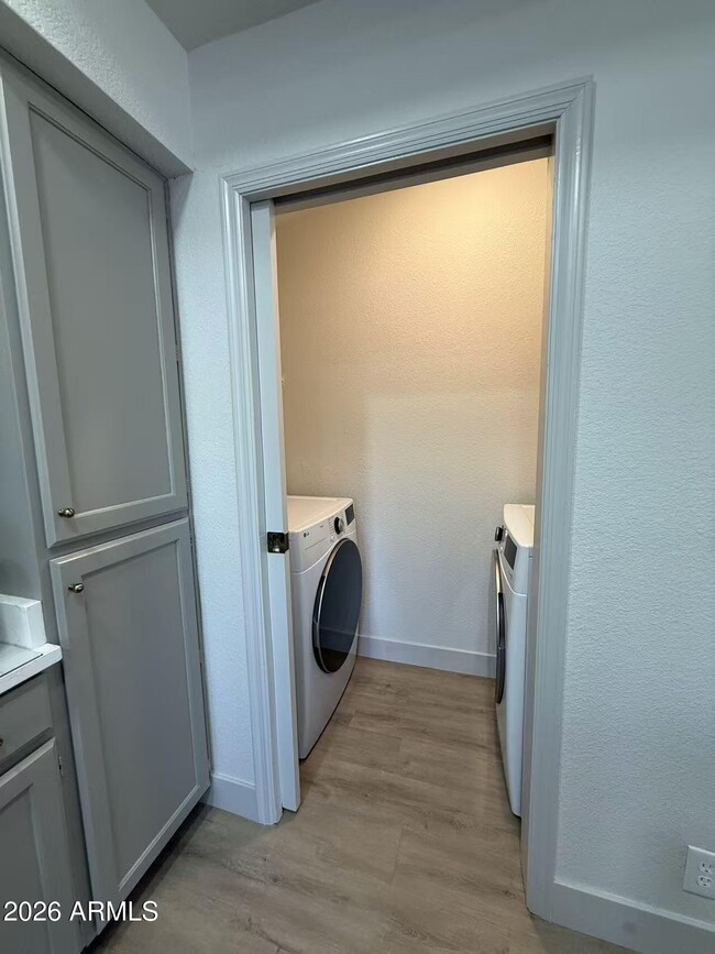 Building Photo - 1222 W Baseline Rd