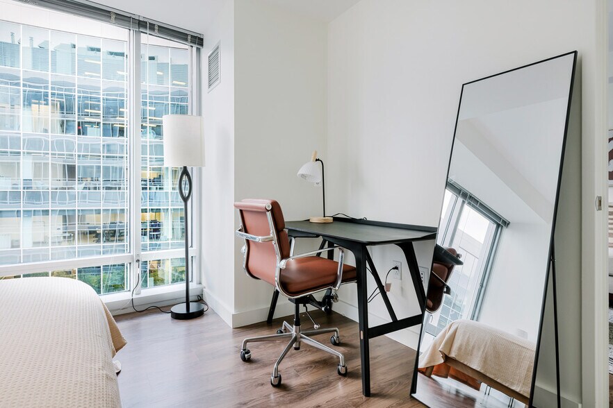 Building Photo - 1335 Boylston St