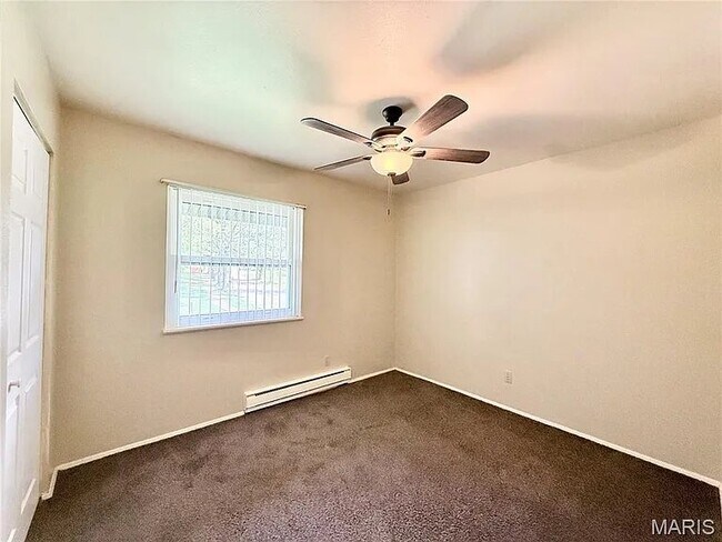 Building Photo - 7601 Hazelcrest Dr