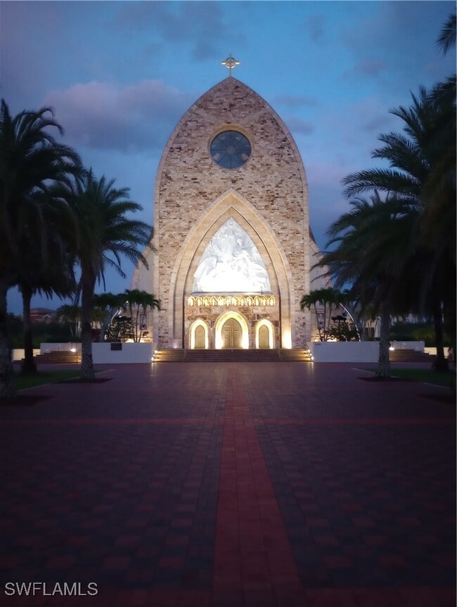 Building Photo - 5068 Annunciation Cir