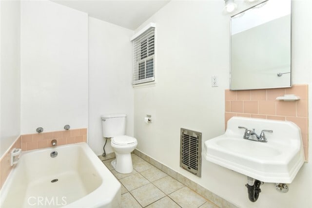 Building Photo - 812 E Carson St