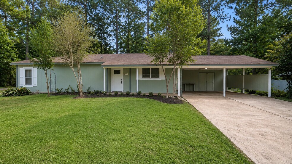 Building Photo - 1 Laurel Oak Pl