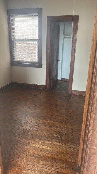 Building Photo - 1212 W 148th St