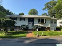 Building Photo - 2707 Broder St SW