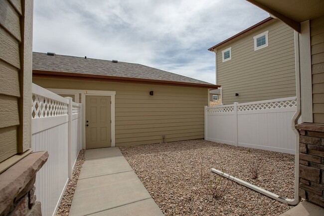 Building Photo - 4902 Brookfield Dr