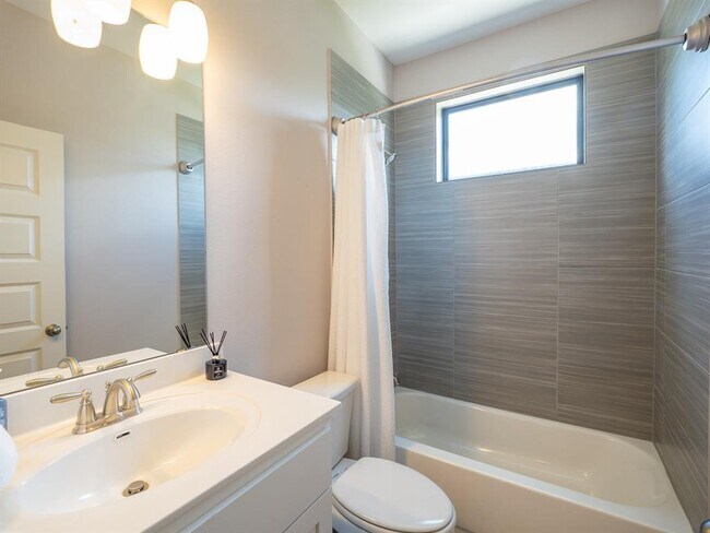 Building Photo - 6409 Berkman Dr