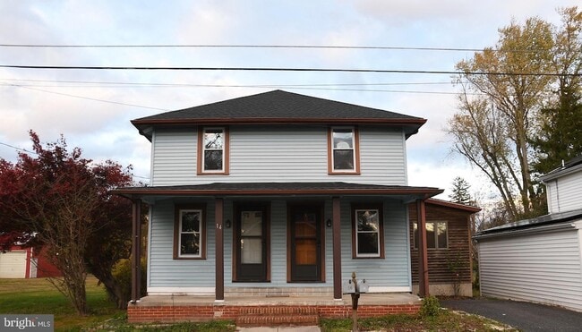 Primary Photo - 12 Delaware Ave