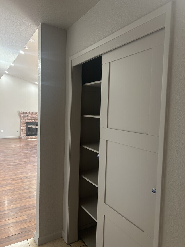 Building Photo - 1728 Colin Ln