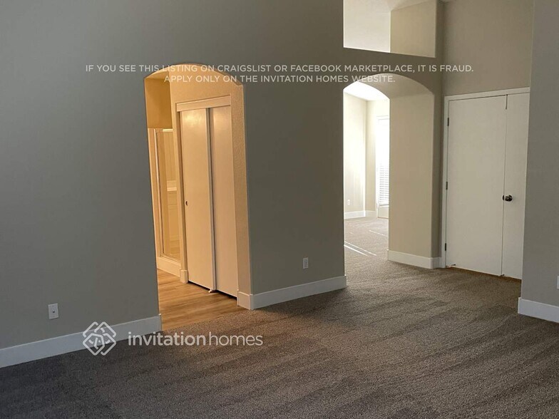 Building Photo - 7812 Picnic St