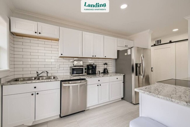 Building Photo - 1712 Fairview St