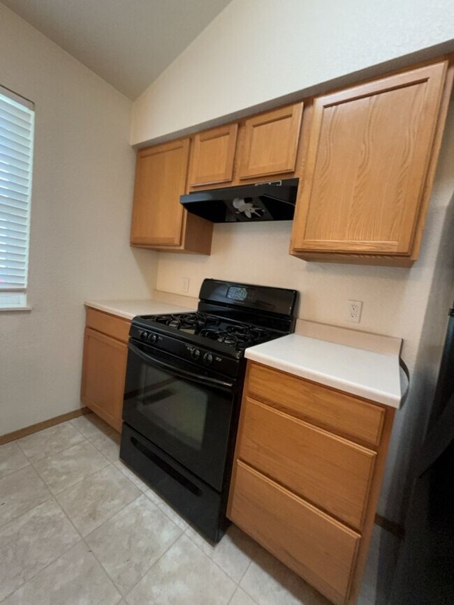 Building Photo - 208 Bentley Park Loop