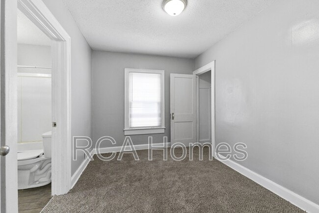 Building Photo - 1413 N Mount Street