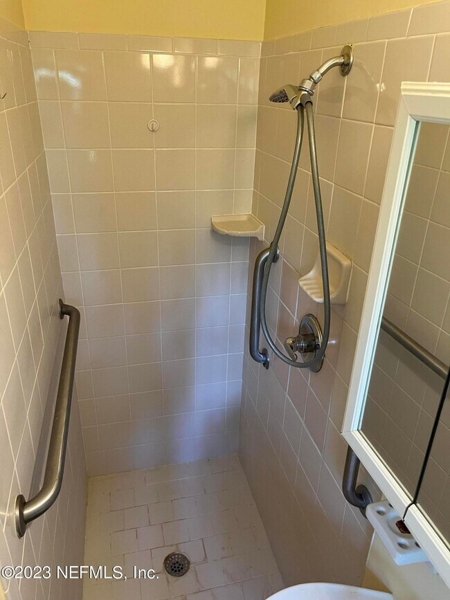 Building Photo - 5418 Juno Dr