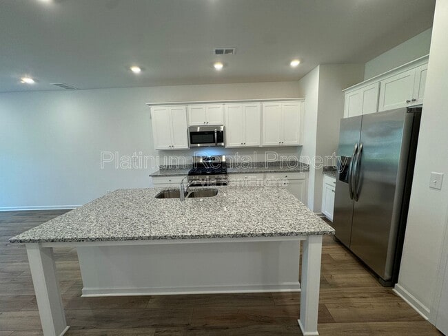 Building Photo - 2805 Habibi Ct