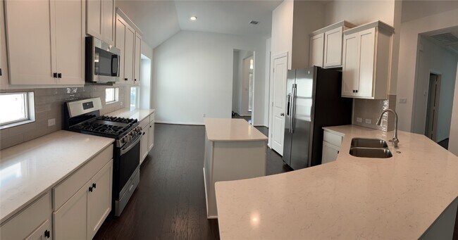 Building Photo - 521 Panzano Dr