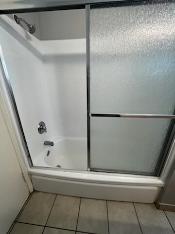 Building Photo - 1336 N Kenmore Ave