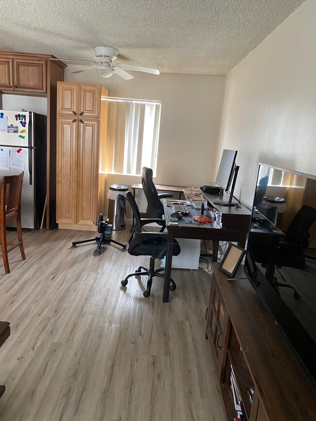 Building Photo - 2308 Clark Ln