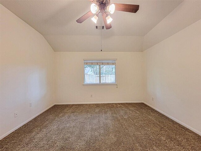 Building Photo - 226 Fairwind Trail Dr