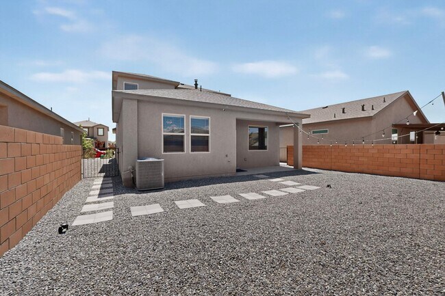 Building Photo - 4847 Mount Salas St NE
