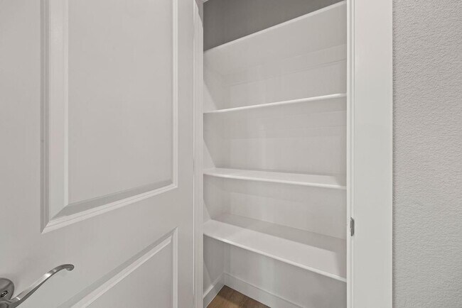 Building Photo - 2602 SW Convent St