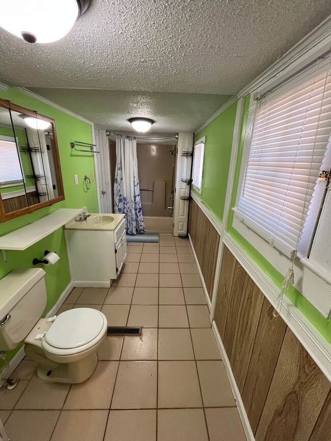 Building Photo - One Level Living with Central Air