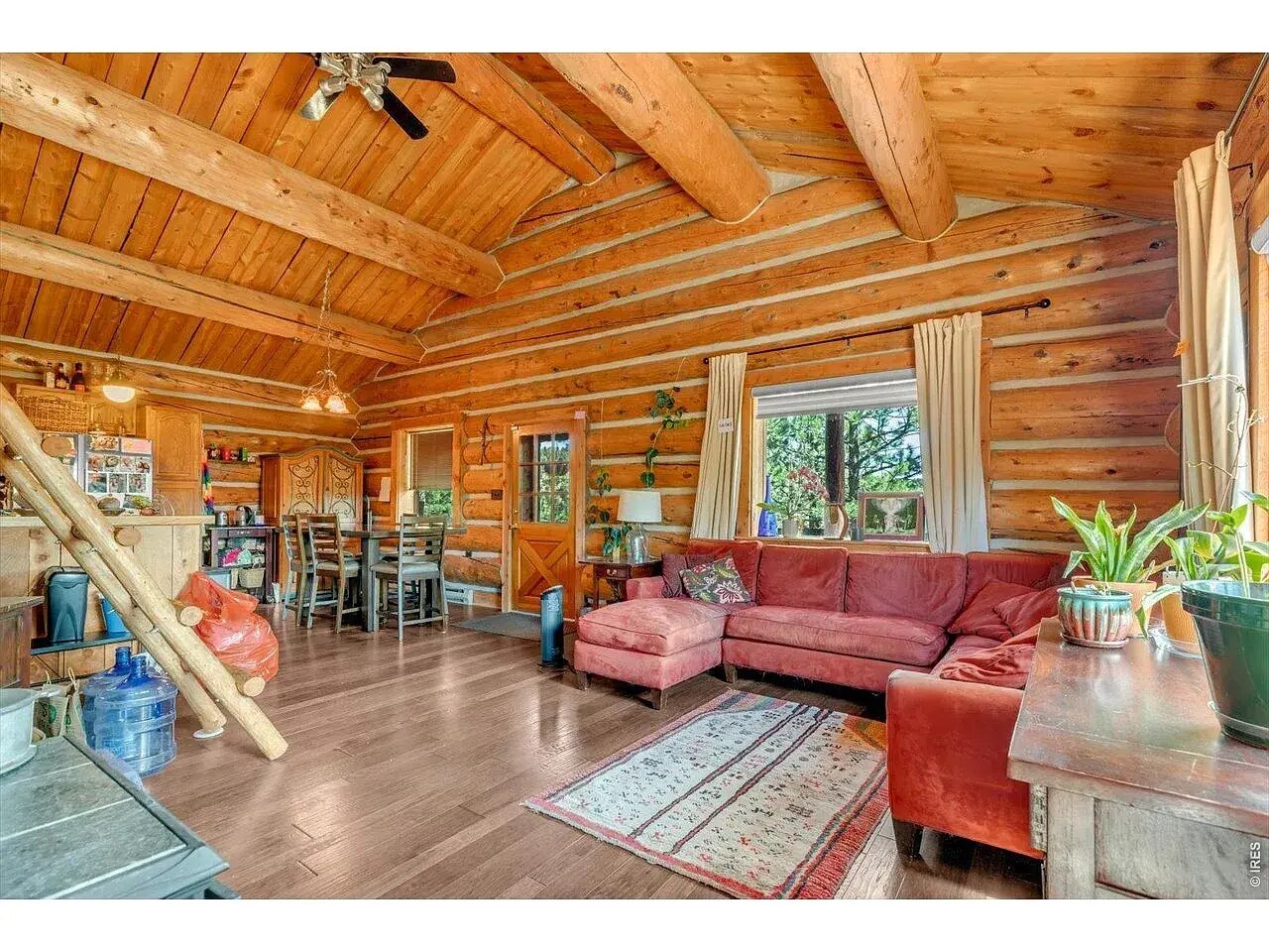 Building Photo - 679 Cougar Dr