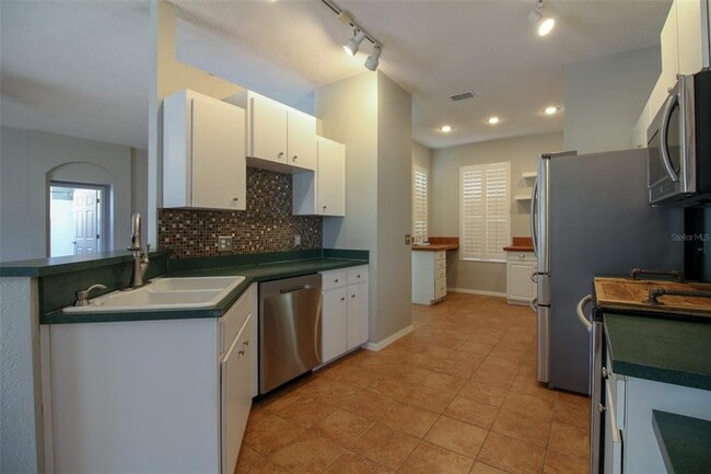 Building Photo - 5491 Moon Valley Dr
