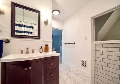 Building Photo - 34 E Liberty St