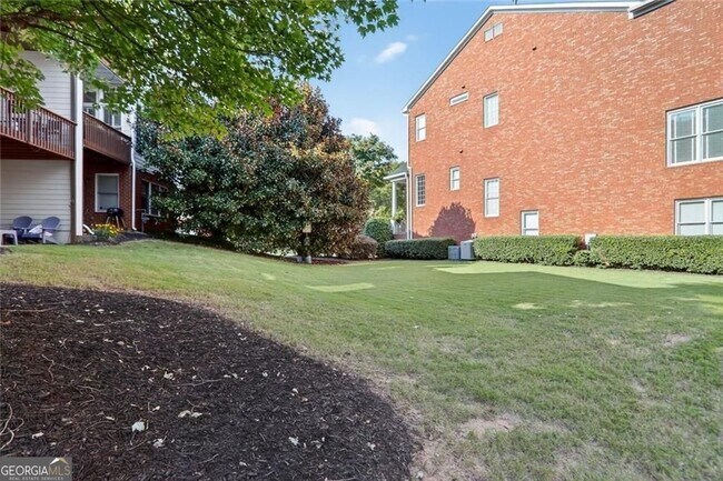 Building Photo - 3006 Riverstone Tr