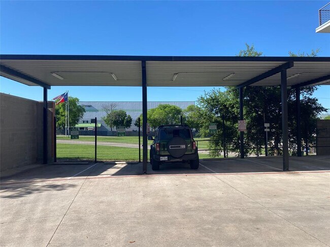 Building Photo - 6444 Burnet Rd