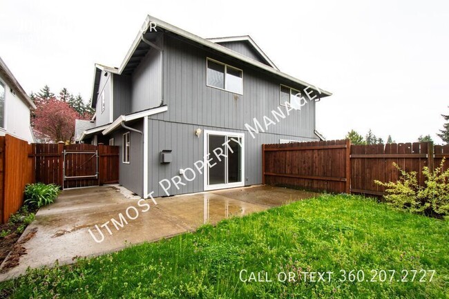 Building Photo - 9002 NE Benton Dr