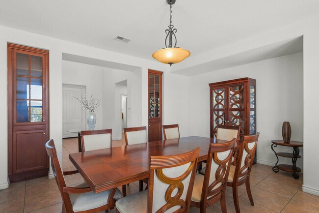 Building Photo - 2917 Babbling Brook Rd