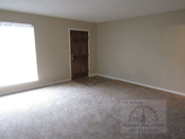 Building Photo - 15 Laramie Cove