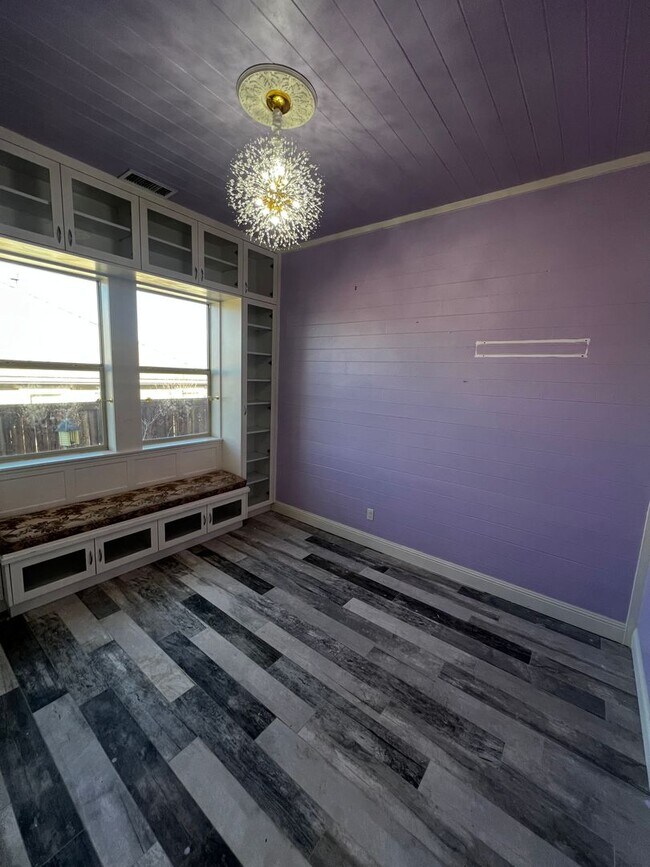 Building Photo - Somerset House for Rent