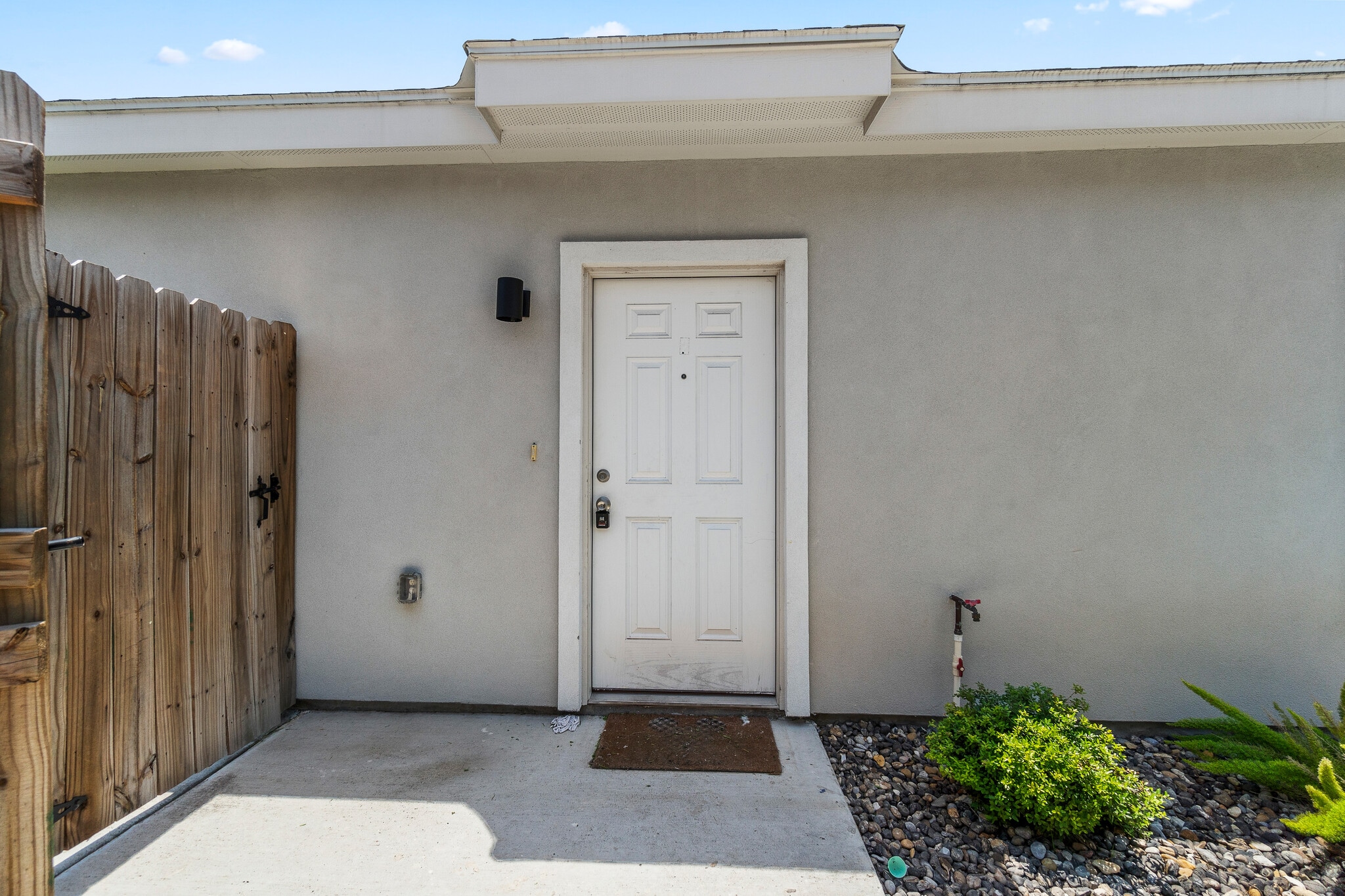 Building Photo - 912 N Kentucky St